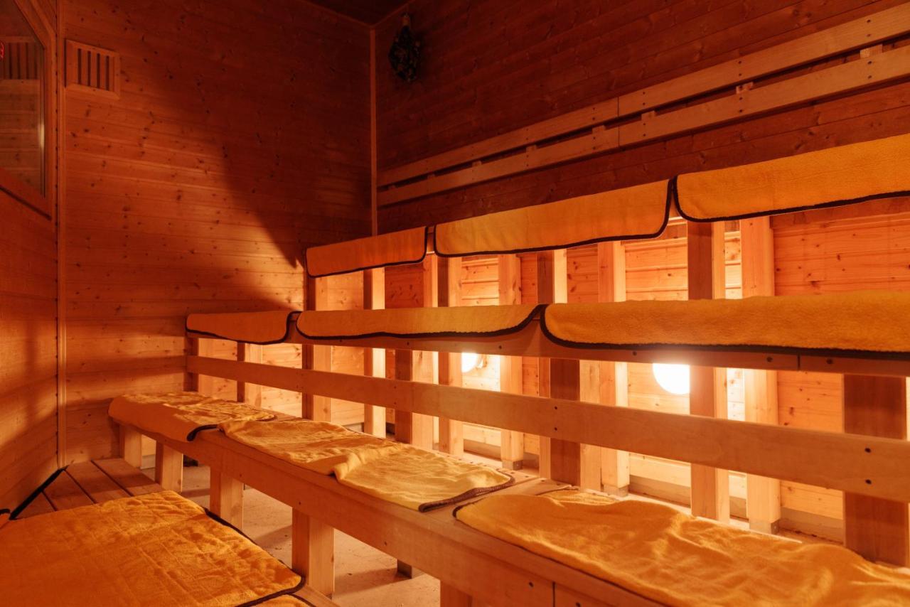 Ashibetsu Onsen Starlight Hotel Esterno foto